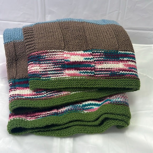 Afghan Throw Handmade 56 x 54 Approx Blanket (1) - Picture 4 of 11